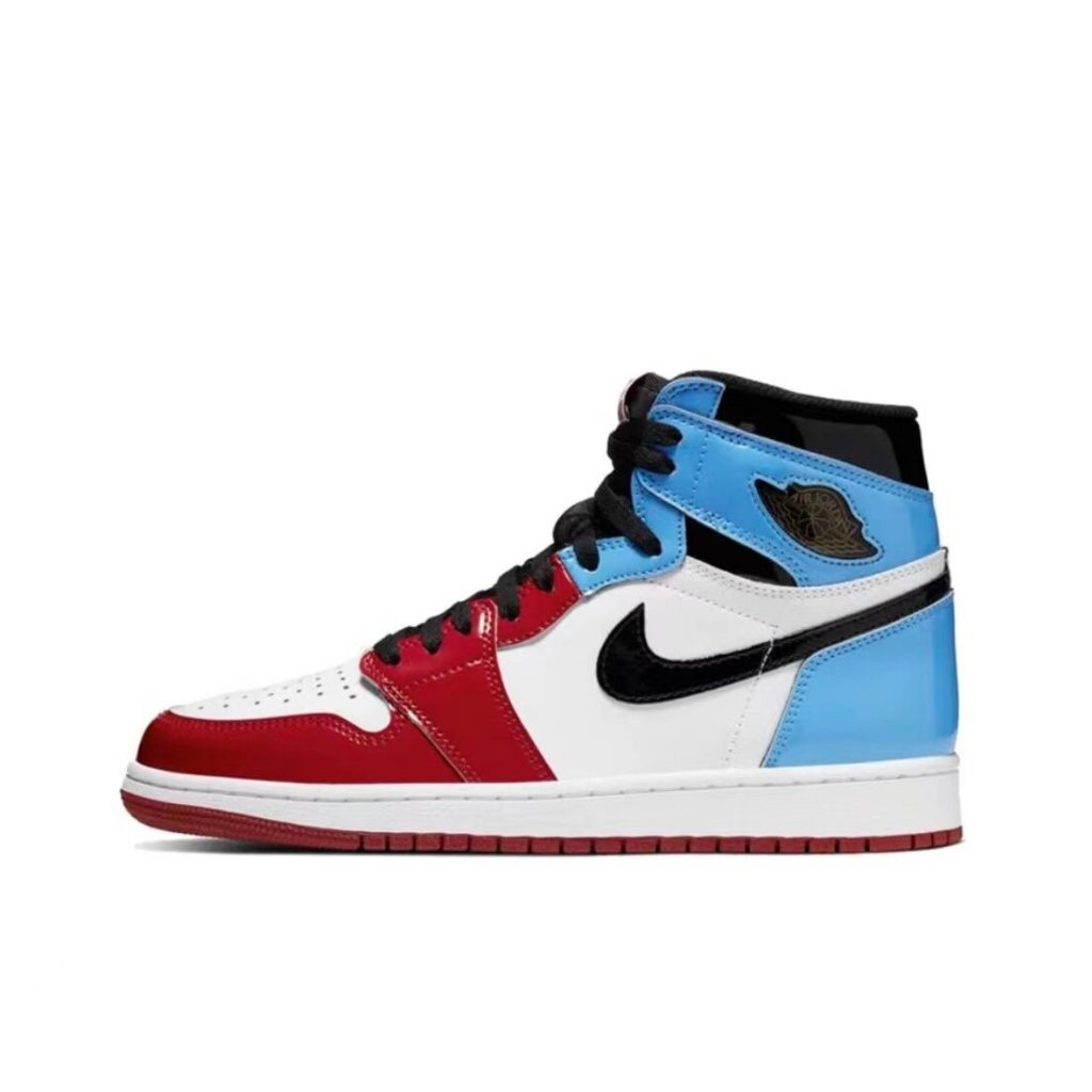 Giày thể thao nam JordanAir Jordan1 High Og Fearless Unc Chicago Patent Leather High Top Retro Giày bóng rổ nam cùng phong cách Xanh đỏ giày thể thao