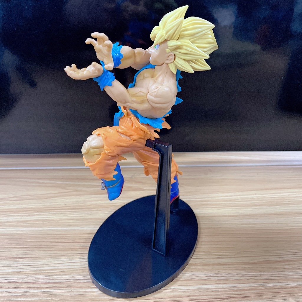 Mô Hình son goku 22cm Chân Thật