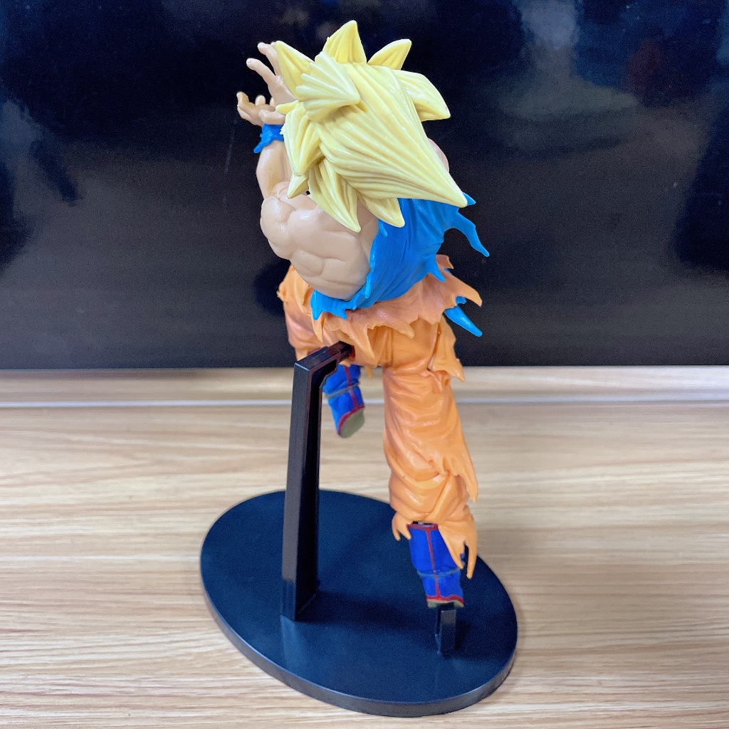Mô Hình son goku 22cm Chân Thật