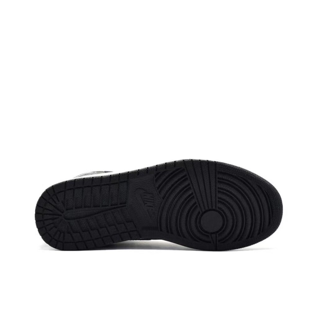Giày thể thao nam Air Jordan 1 Retro High Shadow Shadow High Top Giày bóng rổ Retro Nam và Nữ Cùng Phong Cách Đen Xám giày thể thao