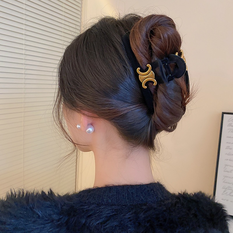 Kẹp Tóc Hình Cá Mập Nhỏ Xinh Thời Trang Thu Đông Cho Nữ