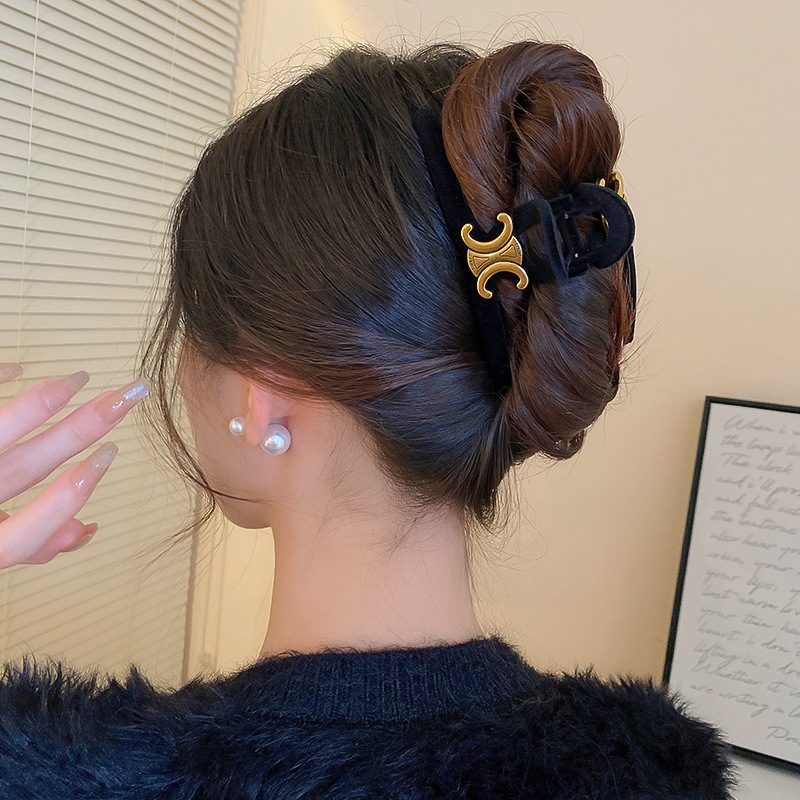 Kẹp Tóc Hình Cá Mập Nhỏ Xinh Thời Trang Thu Đông Cho Nữ