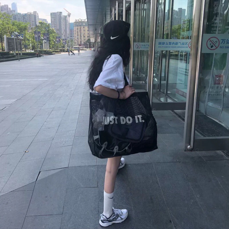 Túi Xách Thể Thao Nike Phối Lưới Thời Trang Đường Phố