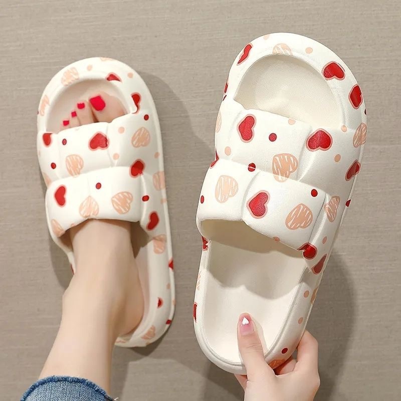 💕hình trái tim dễ thương💕Dép đi trong nhà đế dày chống trượt