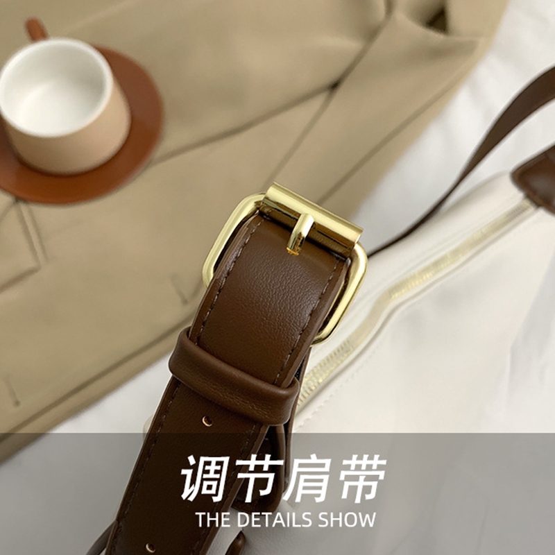 Túi Đeo Chéo Thời Trang Đơn Giản Cho Nữ