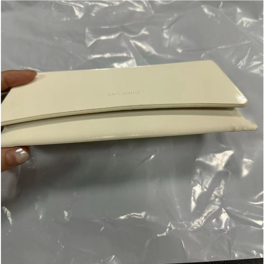 G + m 2023 Túi Thủy Tinh Màu Trắng Mới