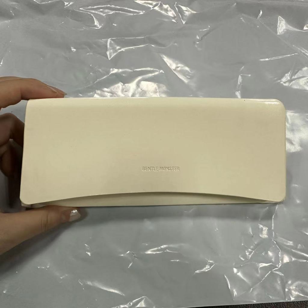 G + m 2023 Túi Thủy Tinh Màu Trắng Mới