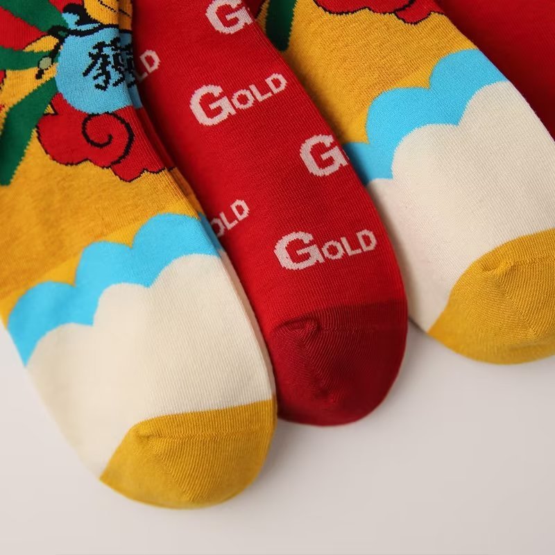 Tất Nam Nữ In Hình Rồng Năm Mới May Mắn