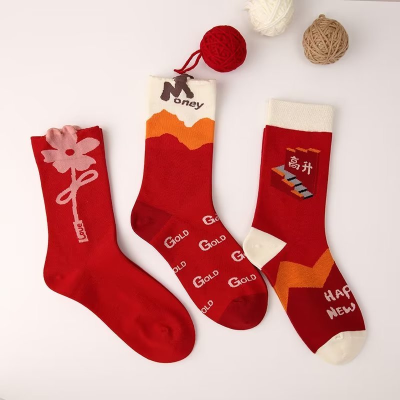 Tất Nam Nữ In Hình Rồng Năm Mới May Mắn