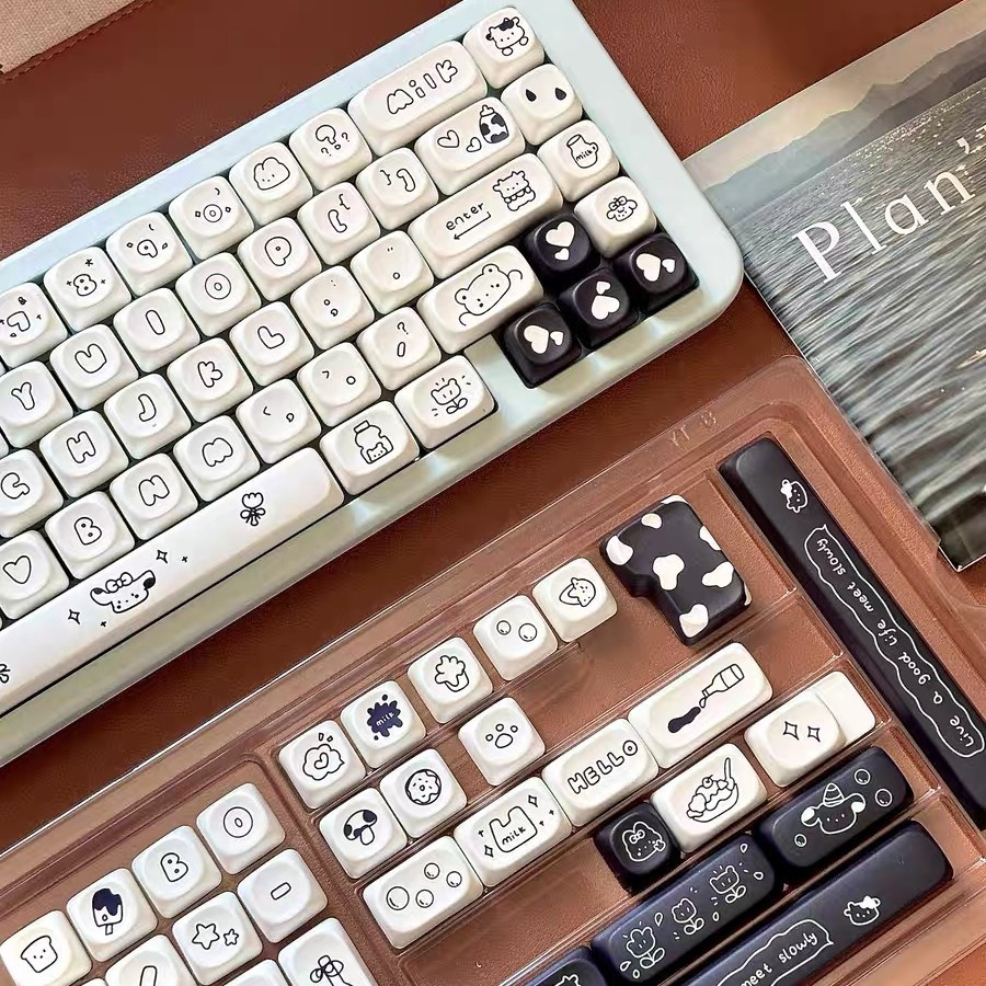 141 Phím Bò đen trắng Keycaps MOA Chiều cao Keycap PBT Chất liệu Thăng hoa nhiệt cá nhân tùy chỉnh cơ khí Keycaps Áp dụng 61/64/68/71/84/87/96/98/100/104/108