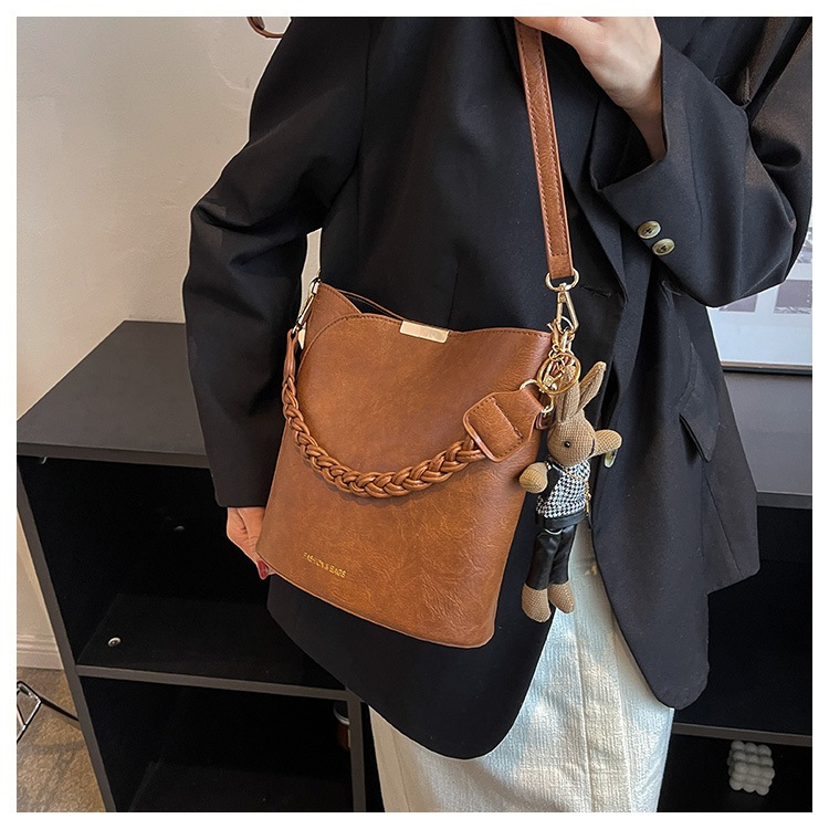 Miss.LT túi xách nữ đeo chéo túi tote da  Beautiful Stylish ins Korean Style tote bag túi tote đeo chéo  L91TMEQ 37Z230911