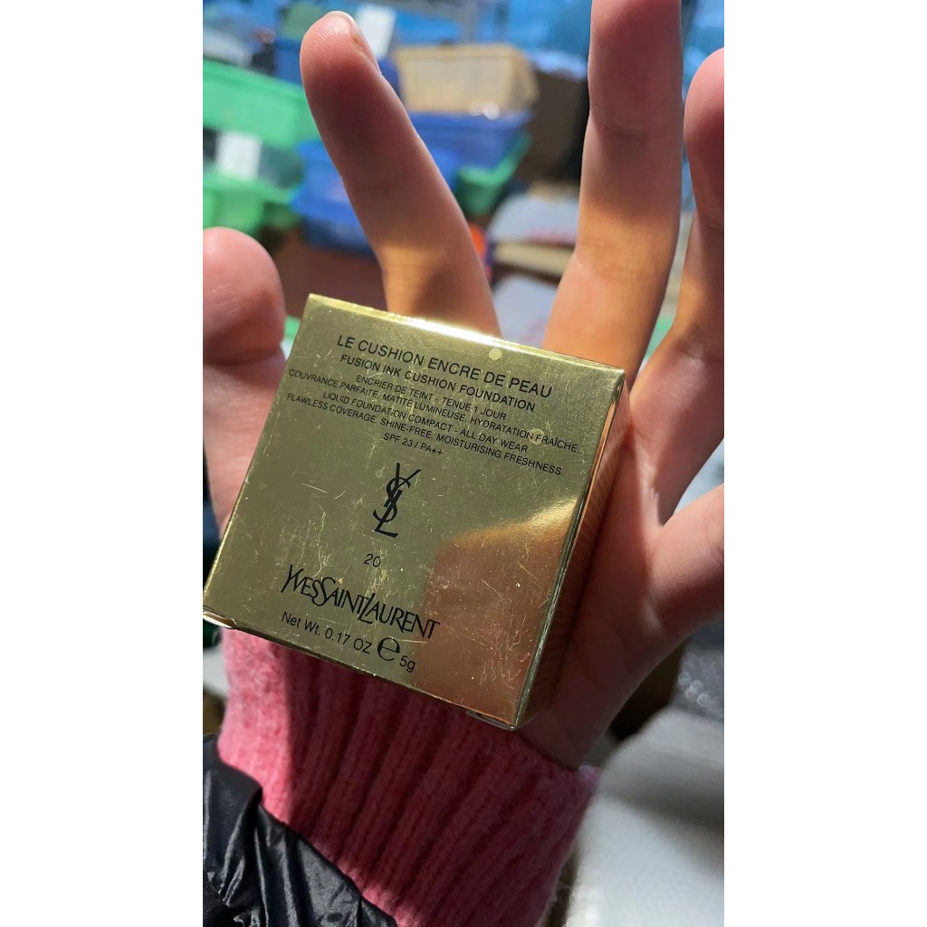 Ysl Đệm Hơi Cách Ly Bằng Da Phối Nhung Màu Đỏ Đen Sang Trọng