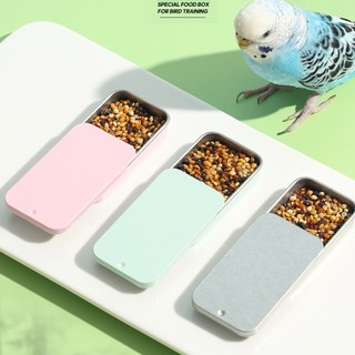 Dụng Cụ Đựng Thức Ăn Cho Chim Vẹt Mini Cầm Tay Tiện Dụng