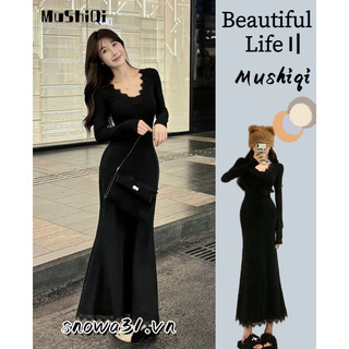 Đầm Ren Đen Cổ Chữ V Ôm Dáng Gợi Cảm Thời Trang Cho Nữ