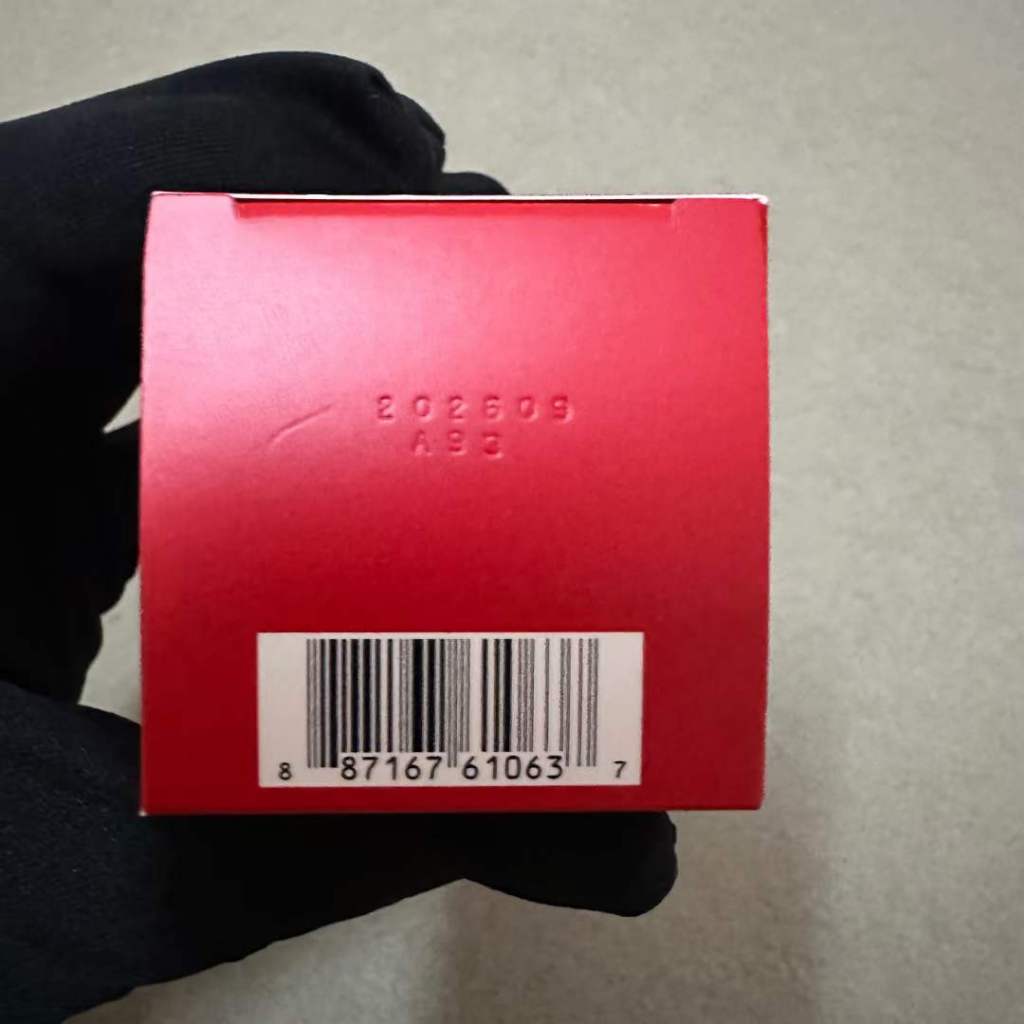 Toner Chiết Xuất Lựu Đỏ Tươi Sáng Estee Lauder 200ML