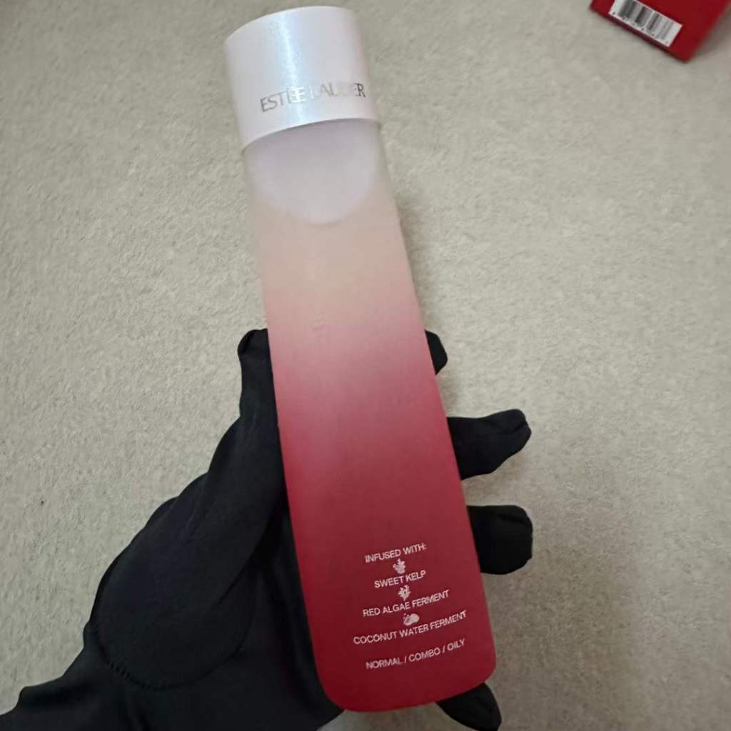 Toner Chiết Xuất Lựu Đỏ Tươi Sáng Estee Lauder 200ML