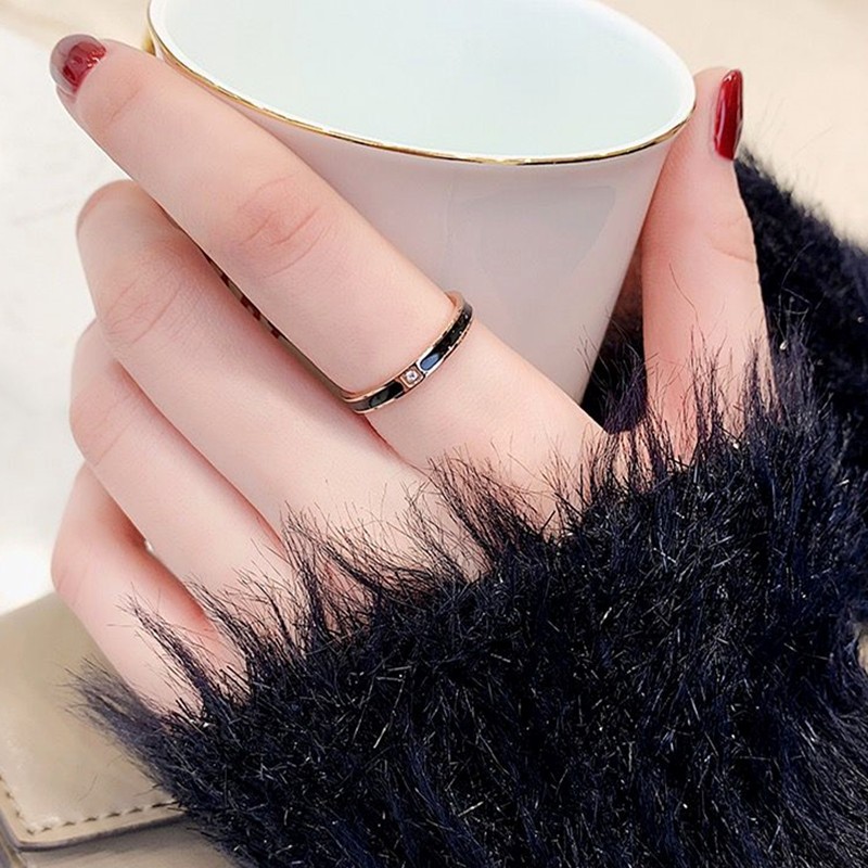 Nhẫn MAYEBE LAVEND từ thép titan Hàn Quốc đính đá zircon thời trang