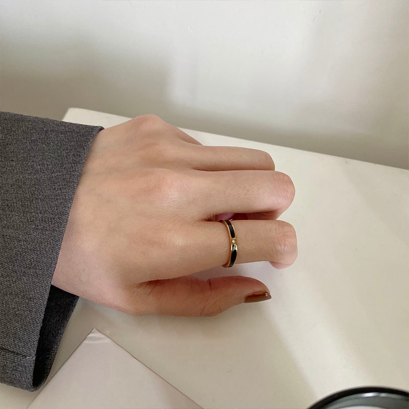 Nhẫn MAYEBE LAVEND từ thép titan Hàn Quốc đính đá zircon thời trang