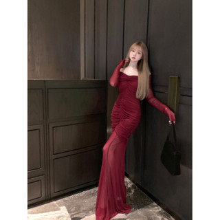 【COLORBLLIND】Đầm Tay Dài Cổ Chữ V Thiết Kế Xếp Ly Màu Đỏ Rượu Vang