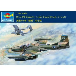 Mô Hình Máy Bay Trumpeter 02889 1 / 48 US A-37B Chân Thật