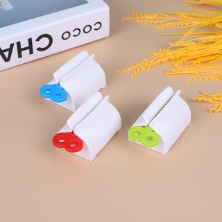 Dụng cụ nặn ép tuýp kem đánh răng, sữa rửa mặt - cuộn kẹp lấy kem đánh răng