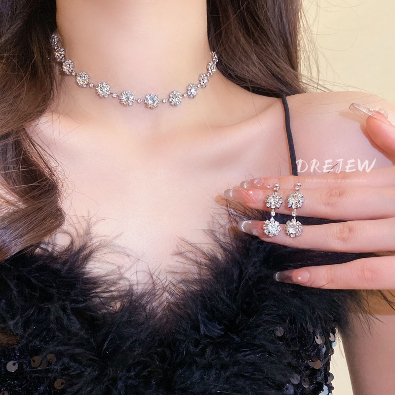 DREJEW Bộ Hoa Kim Cương Vòng Cổ Ánh Sáng Sang Trọng Thời Trang Tính Khí Xương Đòn Dây Xích Thiết Kế Đầm Vòng Cổ Đa Năng Phụ Kiện Cổ Cho Nữ