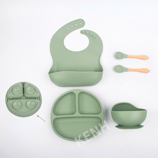 Bộ Ăn Dặm Cho Bé Silicon Chia Ngăn Có Đế Hít Chống Đổ Khay Ăn Dặm Cốc Tập Hút Bát Ăn Dặm Yếm Ăn Dặm Chất Liệu Silicon-bộ 5 món