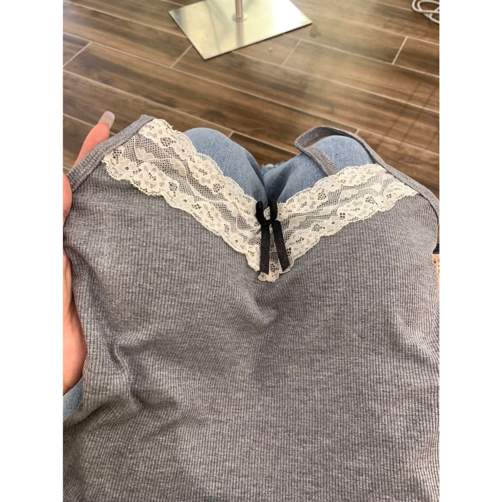 Áo Hai Dây Nữ Viền Ren Đính Nơ Ngực Cực Xinh Phong Cách Hàn Quốc Thời Trang Cho Nữ | BigBuy360 - bigbuy360.vn