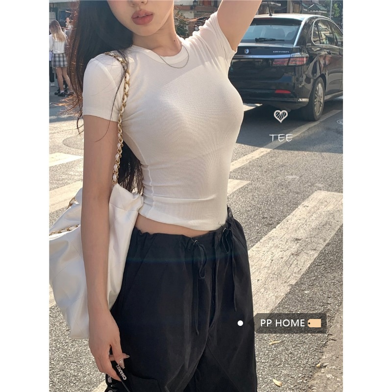 Áo Croptop Ngắn Tay Cổ Tròn Basic - Vải Thun Trơn Dày Co Giãn Thoáng Mát, Ôm Body Sexy | BigBuy360 - bigbuy360.vn