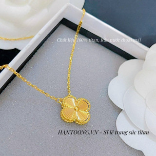 Dây chuyền titan cao cấp nữ mạ vàng 24k không gỉ mặt cỏ 4 lá may mắn khắc hoạ tiết lấp lánh thời trang trẻ trung