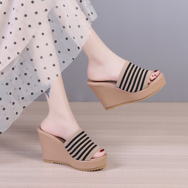 Dép Sandal Đế Xuồng Thời Trang Dành Cho Nữ