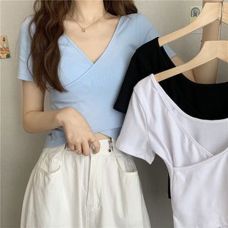 【WANG JIAO ZHAN】 áo croptop Áo Thun Nữ Tay Ngắn Vạt Chéo Thời Trang Hàn Quốc【31】