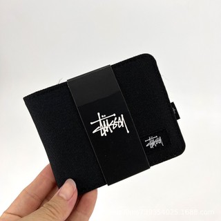 Ví ngắn hai lần tối giản Stussy có sẵn