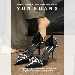 Yunguang giày cao gót tính khí nữ mới mũi nhọn giày rỗng bạc 6cm sandal