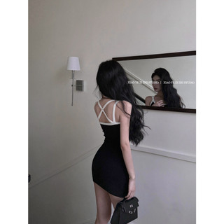 Black vn Thời trang mùa hè thon gọn gợi cảm Váy sling màu đen nữ