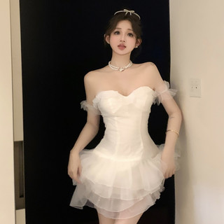 Tiệc Đảng Pháp Gợi Cảm Ống Trắng Top Dress Nữ Slim-fit Hẹp Eo Thiết Kế Cao Cấp Một Cổ Không Tay Váy Bánh Voan