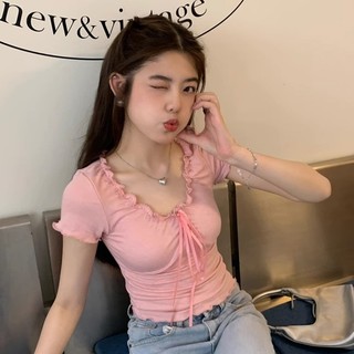 QADCOL Áo thun ngắn tay màu hồng chất lượng cao có viền xù và thắt lưng cho nữ Mùa hè Pure Desire Style Slim Fit Áo ngắn 20240321
