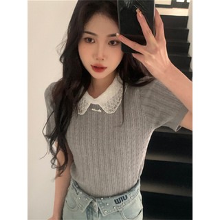 QKOOLE Mới Hàn Quốc Nữ Phối Ren Polo Cổ Rỗng Thêu Áo Thun Tay Ngắn Dệt Kim Top