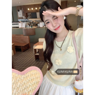 kumikumi Áo thun nữ cổ tròn dệt kim mỏng hoa 3D mới của Hàn Quốc