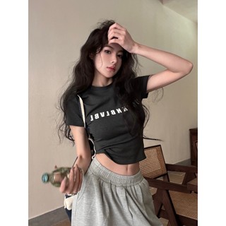 【COLORBLLIND】Áo thun ngắn tay in hình vai trước co giãn đơn giản
