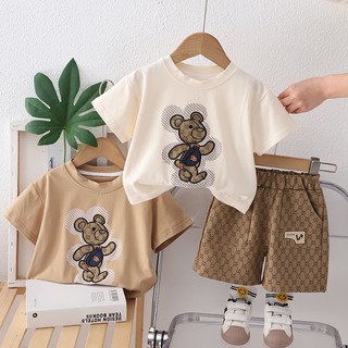 [Kích thước 80-120cm] Trẻ em Mùa hè Thương hiệu lớn Bán chạy Cổ tròn thêu gấu hoạt hình tay ngắn + Quần Short Cotton Bộ đồ trẻ em mặc thường ngày
