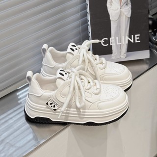 Giày trắng đế dày Bonnie Cathy. Giày thể thao gấu trúc dễ thương. Mềm mại, nhẹ và thoáng khí. Giày thường ngày thời trang Hàn Quốc. Giày vải nữ