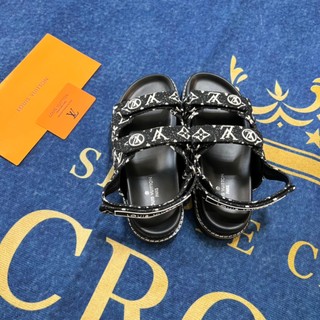 Xăng đan Velcro Da Mới Monogram 2024