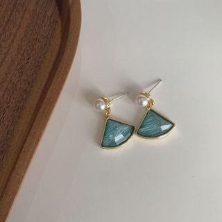 Bông tai xanh Pháp Tính khí cao cấp Retro Ice Crystal Blue Fan Bông tai kim bạc 925
