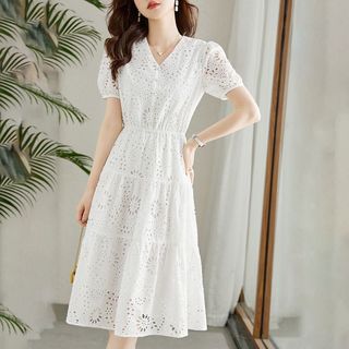 Váy ngắn tay thêu rỗng cho nữ mùa hè mới phiên bản Hàn Quốc váy lưng cao dáng rộng và thon gọn
