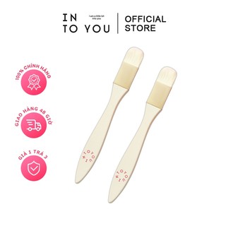 Cọ son môi INTO YOU dùng trang điểm