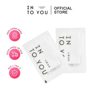 Khăn lau tẩy trang INTO YOU nhẹ nhàng, không gây kích ứng và tiện lợi để làm sạch sâu, được đóng gói riêng lẻ