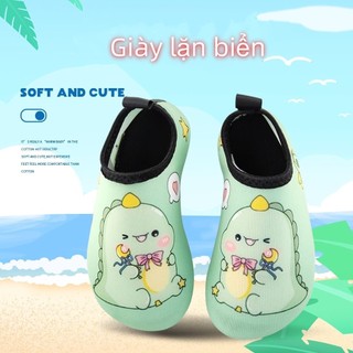 Hoạt hình trẻ em đi biển giày chống trơn trượt đế mềm nhanh khô lặn lặn lặn lặn giày bơi công viên nước thoáng khí