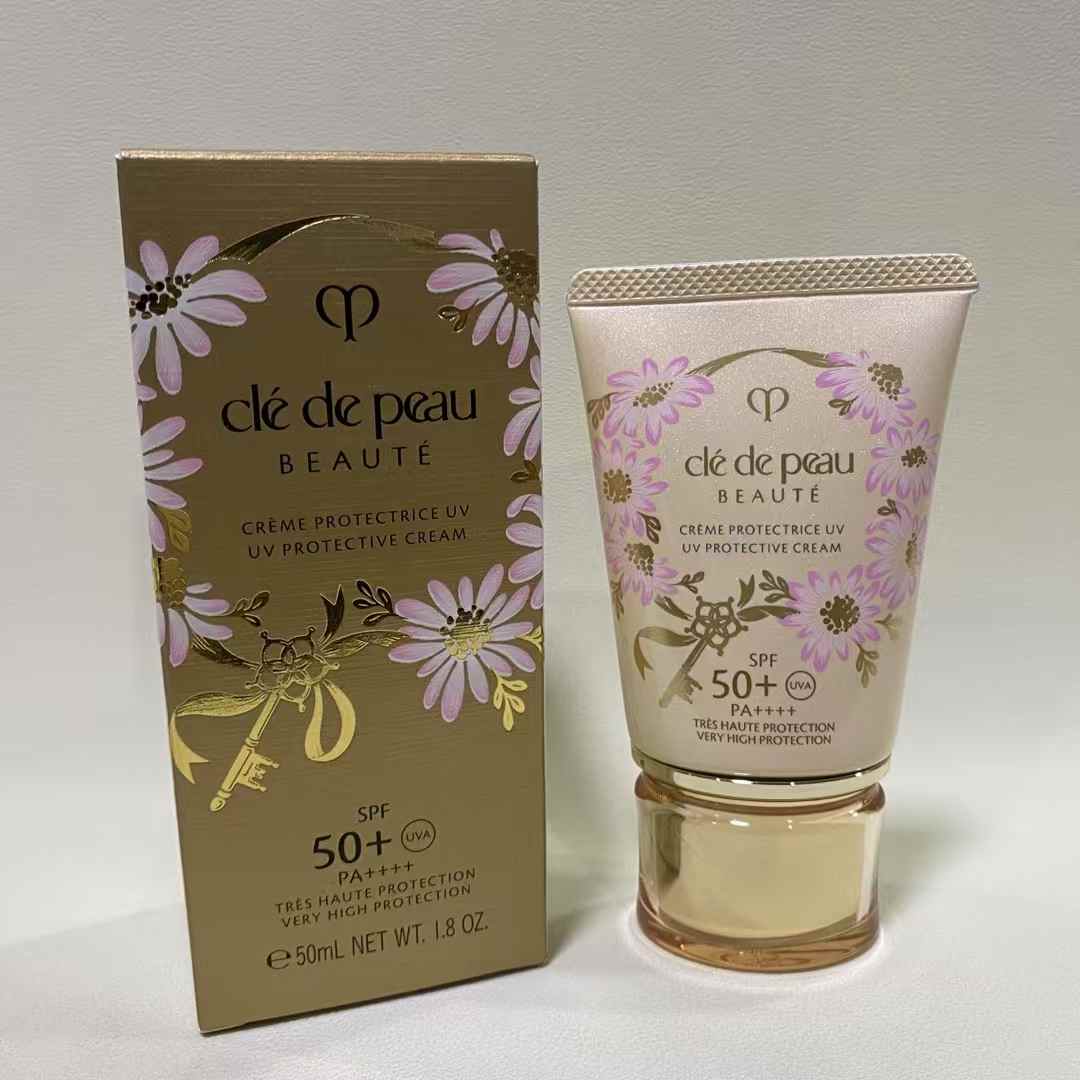 Kem chống nắng Sakura Yuling 50ml Làm mới làn da nuôi dưỡng không màu trắng giả