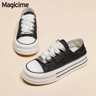 Magicime  Giày Trắng Đế Dày Nữ 2024 Phong Cách Mới Mùa Hè Thoáng Khí Hai Cánh Một Chân